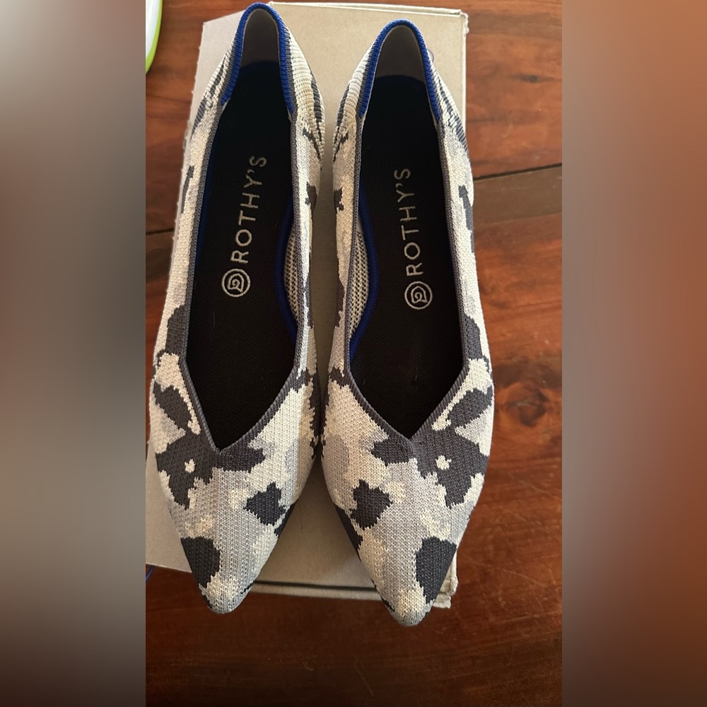 Rothy’s Ash Grey Camo Point!